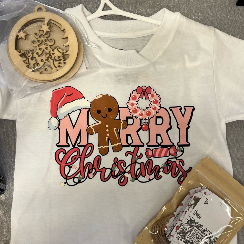 Merry Christmas Graphic T-Shirt